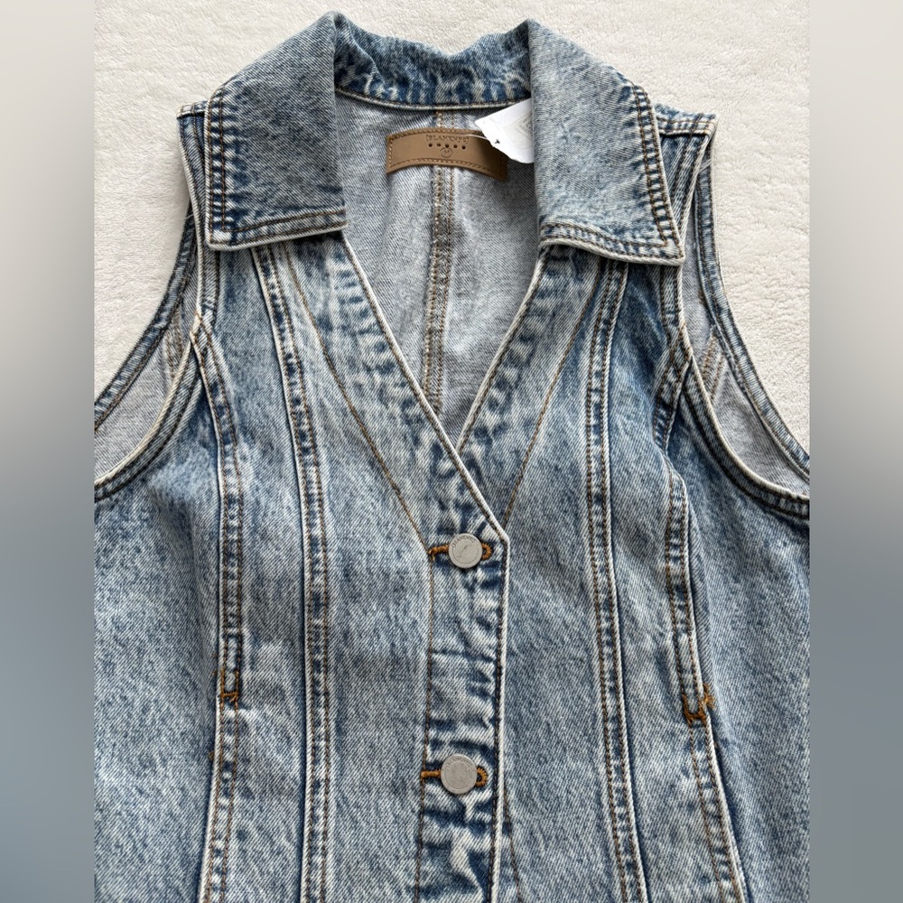 NWT - BLANK NYC Timeless Tailored Denim Vest - Size Medium - Picture 5 of 16